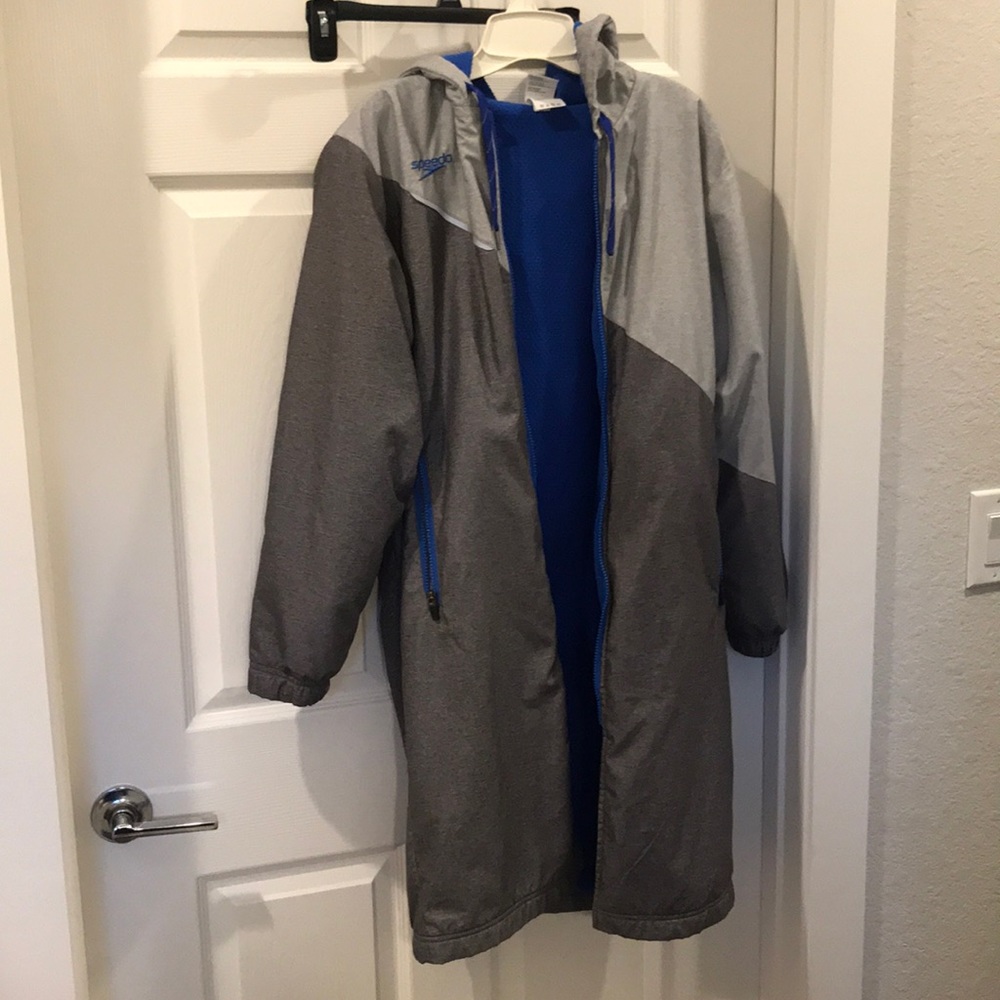 Like New Speedo swim coat